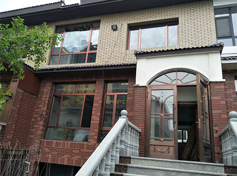 別墅斷橋鋁門(mén)窗及銅門(mén)